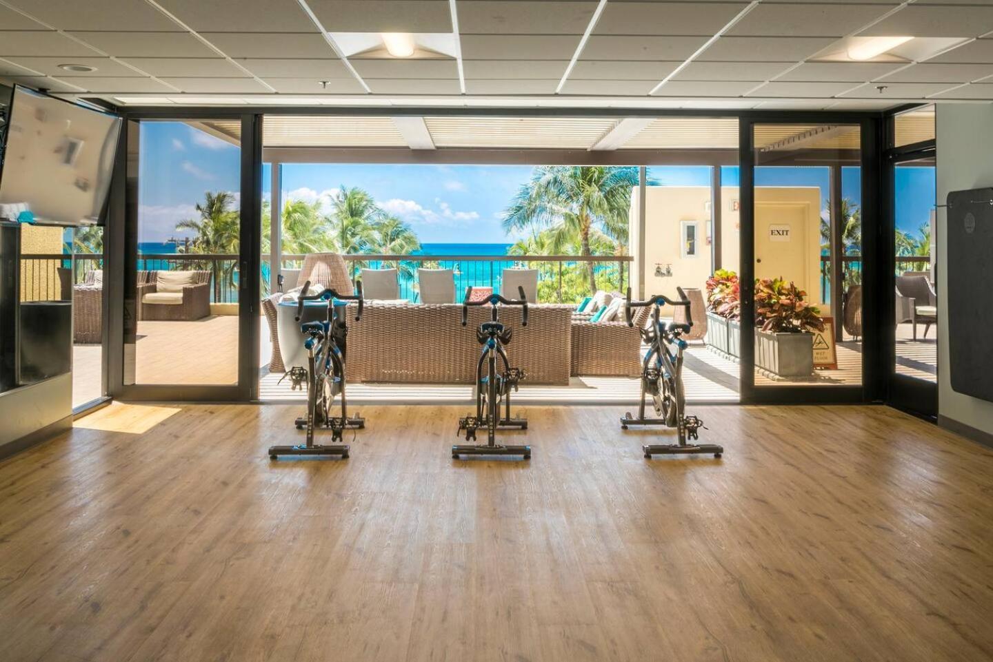 Luxury Oceanfront 2 Bedroom Apartment At Waikiki Beach Tower Honolulu Exterior foto